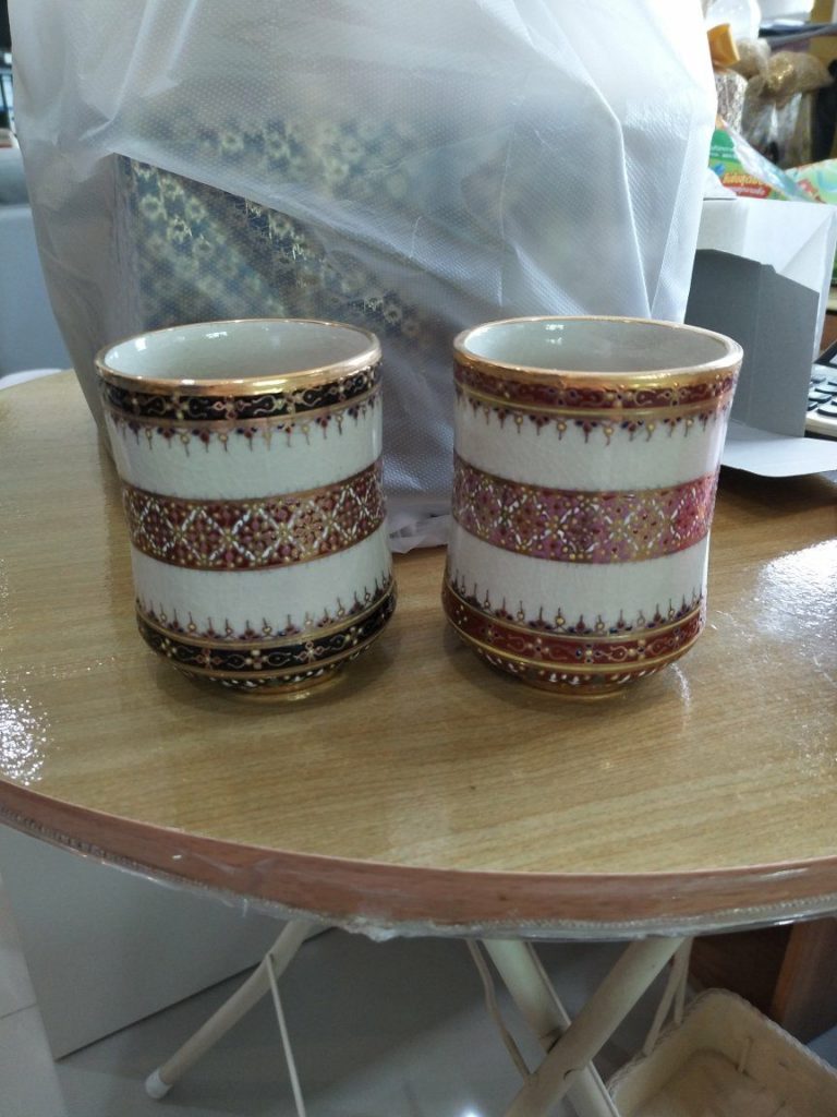 タイ ベンジャロン焼き 王室 おみやげ