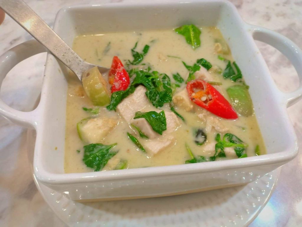 タイ料理　グリーンカレー