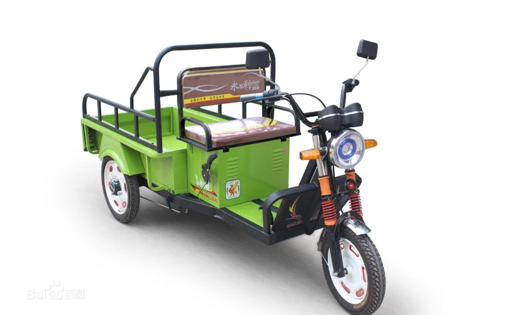 テゥクテゥク　自動三輪車